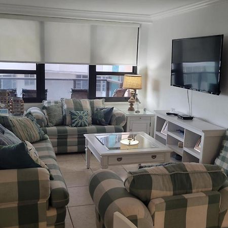 2 Bedroom 2 Bath Beachfront Condo On Miami Beach Millionaire Row Екстер'єр фото