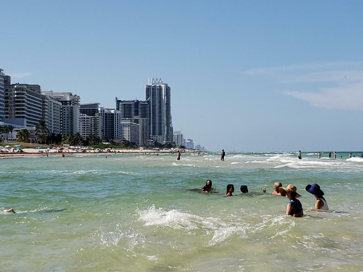 2 Bedroom 2 Bath Beachfront Condo On Miami Beach Millionaire Row Екстер'єр фото