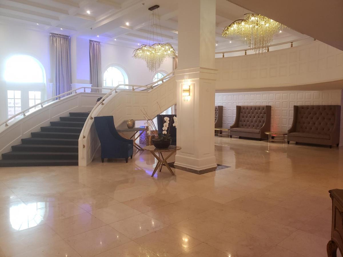 2 Bedroom 2 Bath Beachfront Condo On Miami Beach Millionaire Row Екстер'єр фото